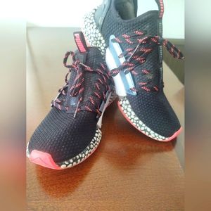 Puma Sneakers - Women's 8